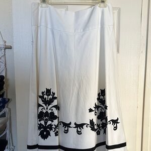 White House Black Market White A-Line Skirt with Black Floral Border Accents
